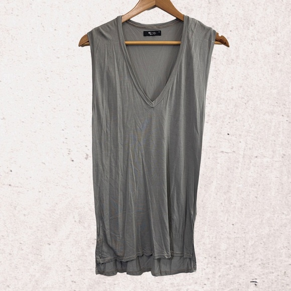 Michael Lauren Gray Sleeveless Blouse - Picture 1 of 4